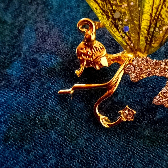 Whimsical Gold and Yellow Fairy Brooch - Picture 3 of 6